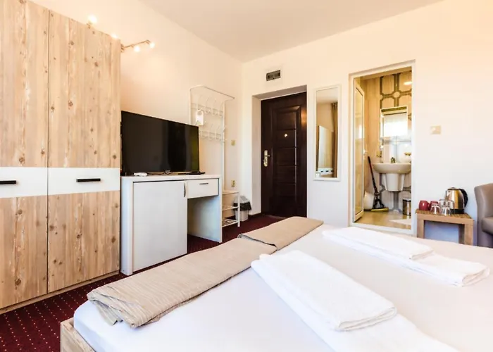 Theona 게스트하우스 오브조르