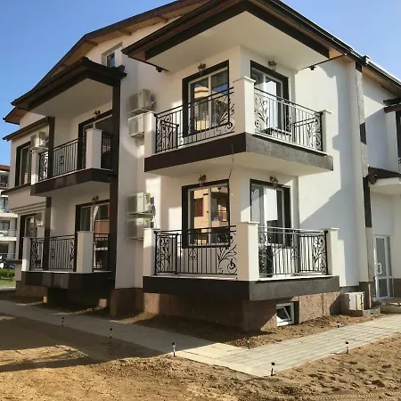 Theona 4* Obzor