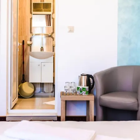 Theona 4* Obzor